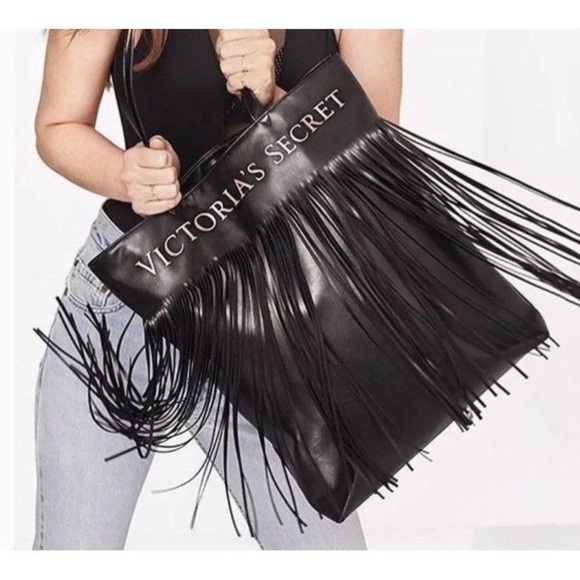 VICTORIA'S Secret 2018 Limited Edition Flirty Fringe Tote Bag - Style# 11140761 - Picture 1 of 7
